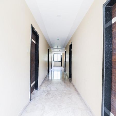 Capital O Sky Grand Hotel Hyderabad Bagian luar foto