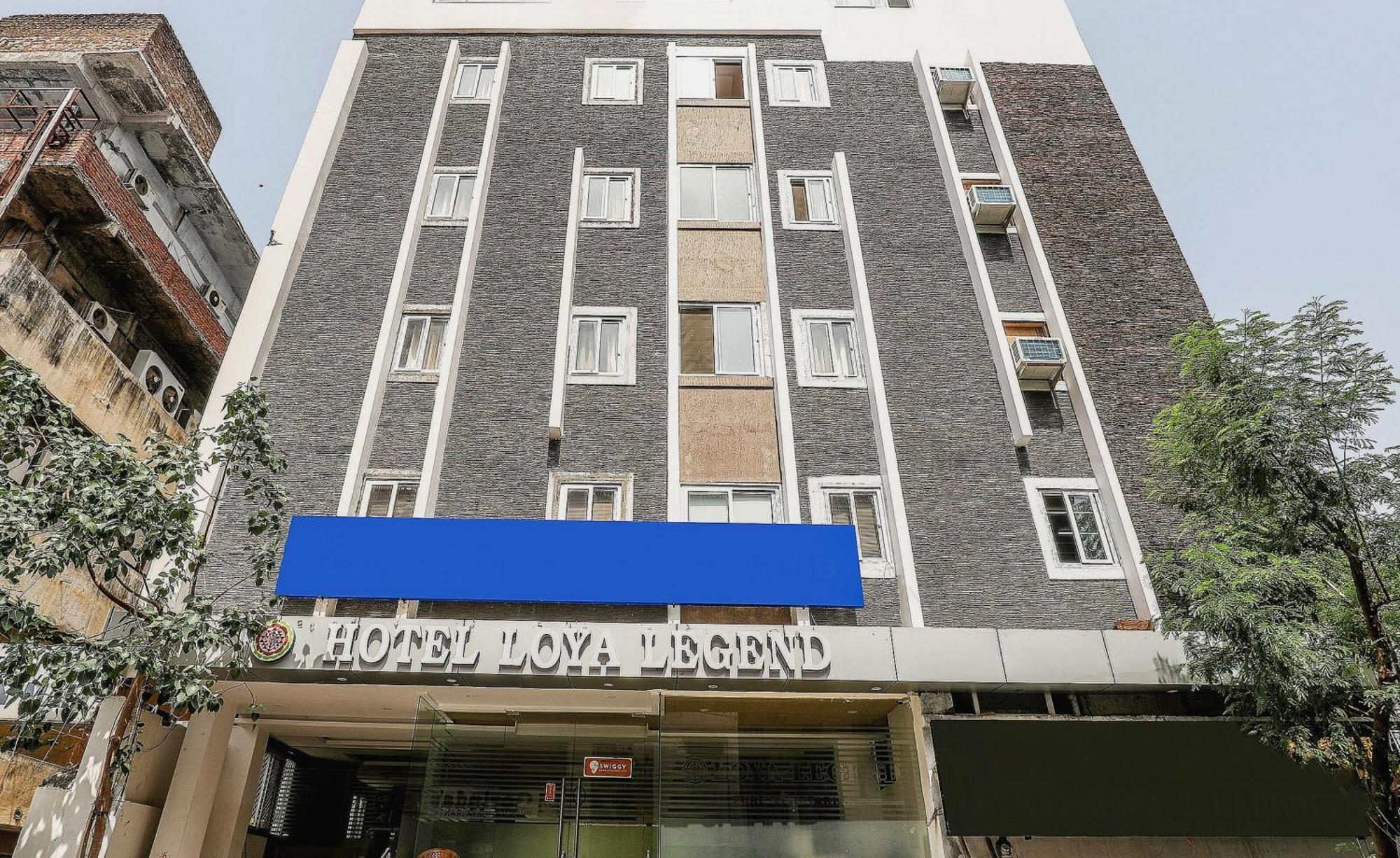 Capital O Sky Grand Hotel Hyderabad Bagian luar foto
