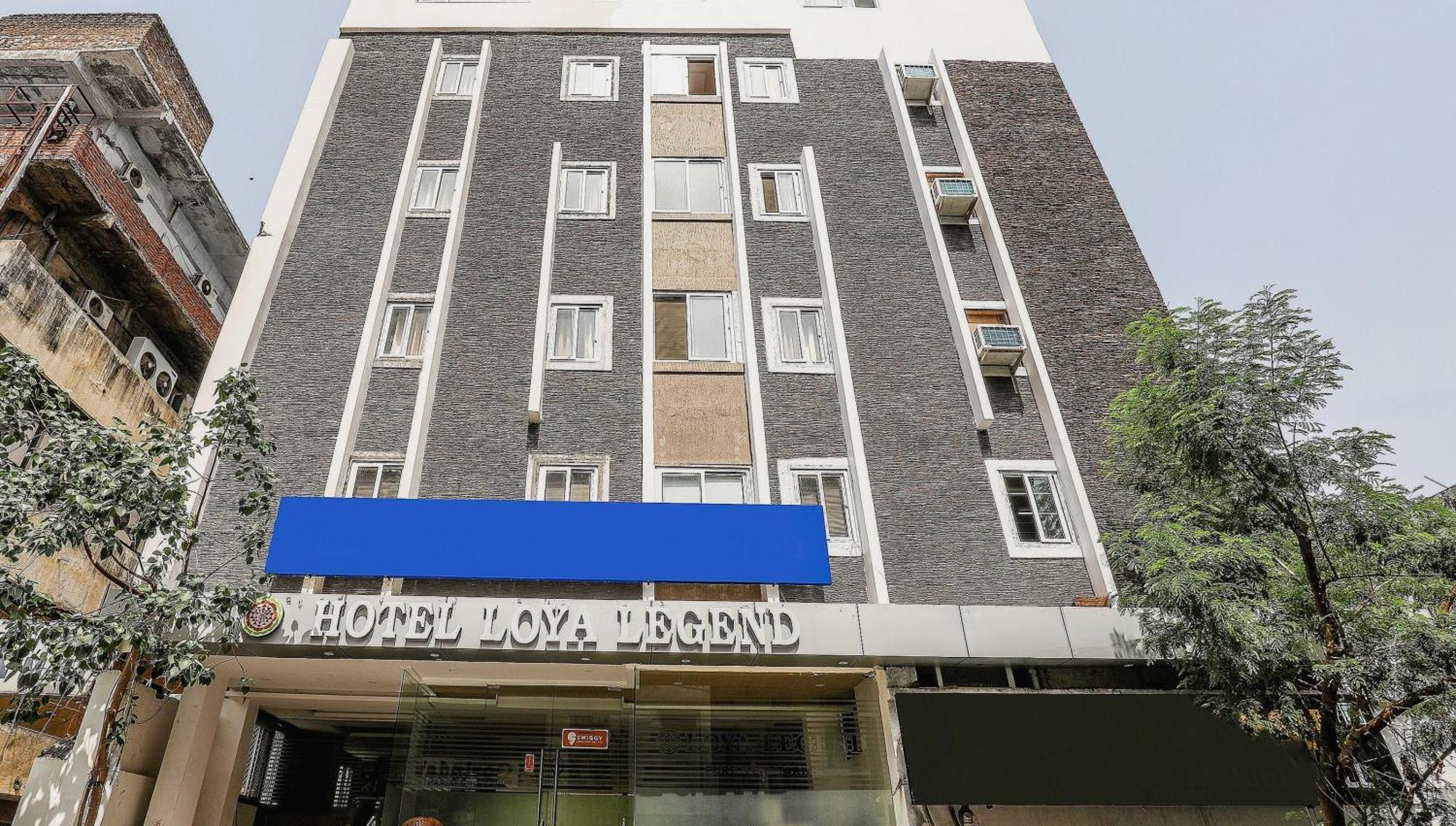 Capital O Sky Grand Hotel Hyderabad Bagian luar foto