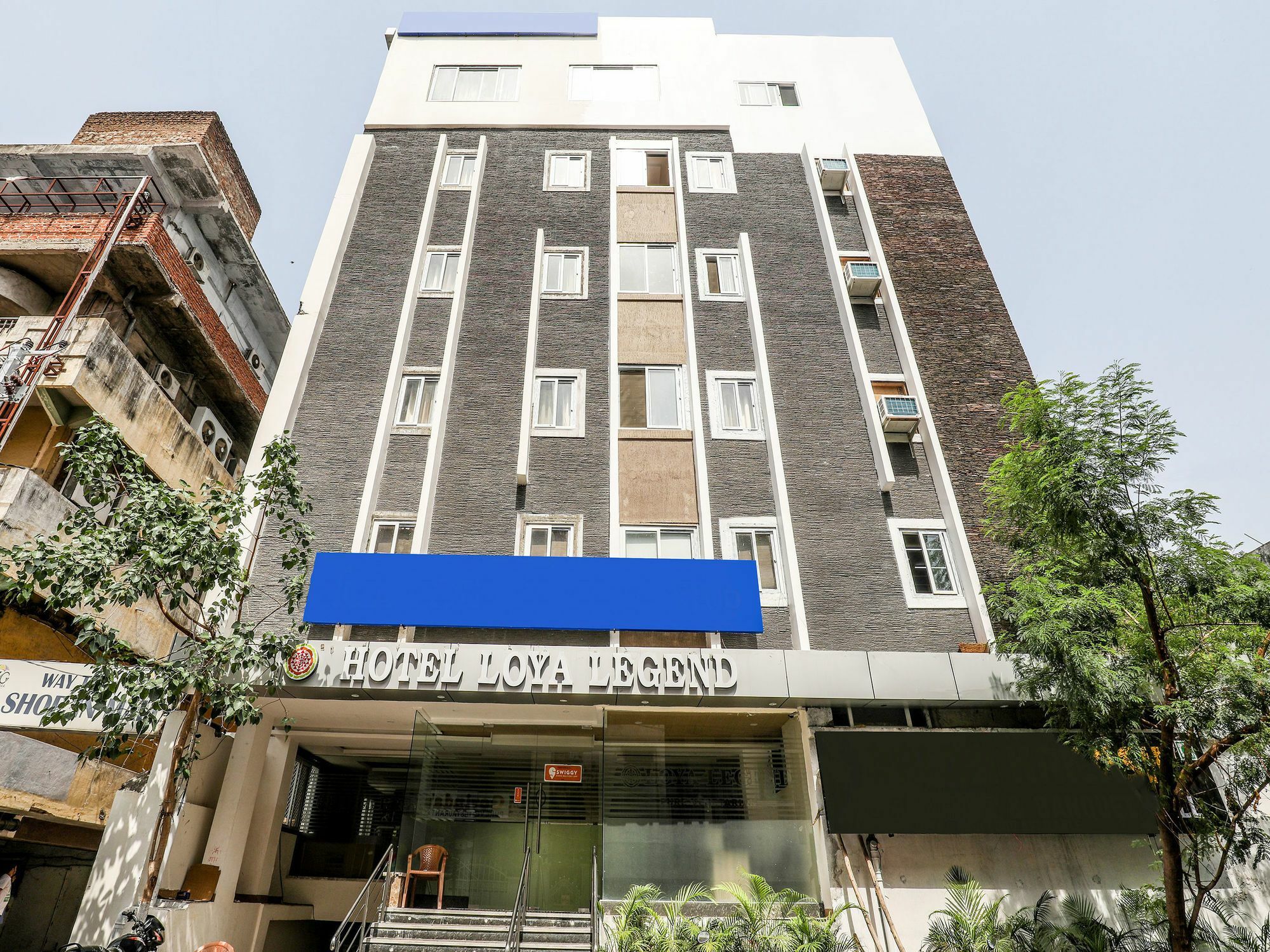 Capital O Sky Grand Hotel Hyderabad Bagian luar foto